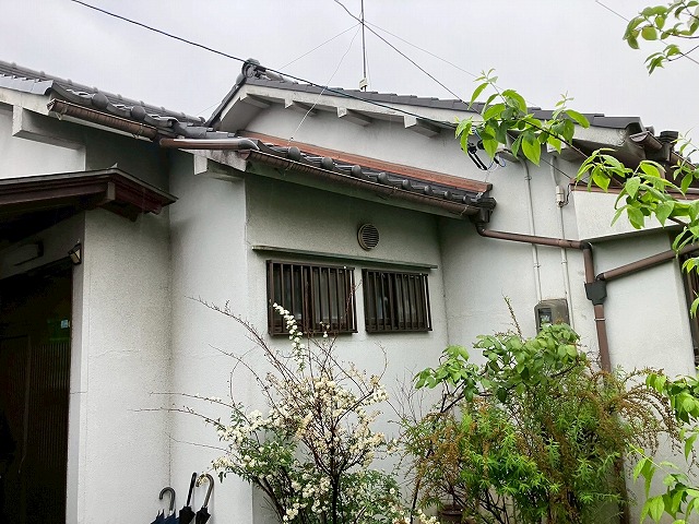 （作成完了）尾張旭市で中古物件の購入を検討しているお客さまから現地調査のご相談、外壁に無数のクラックがあり雨漏りが危惧される状態